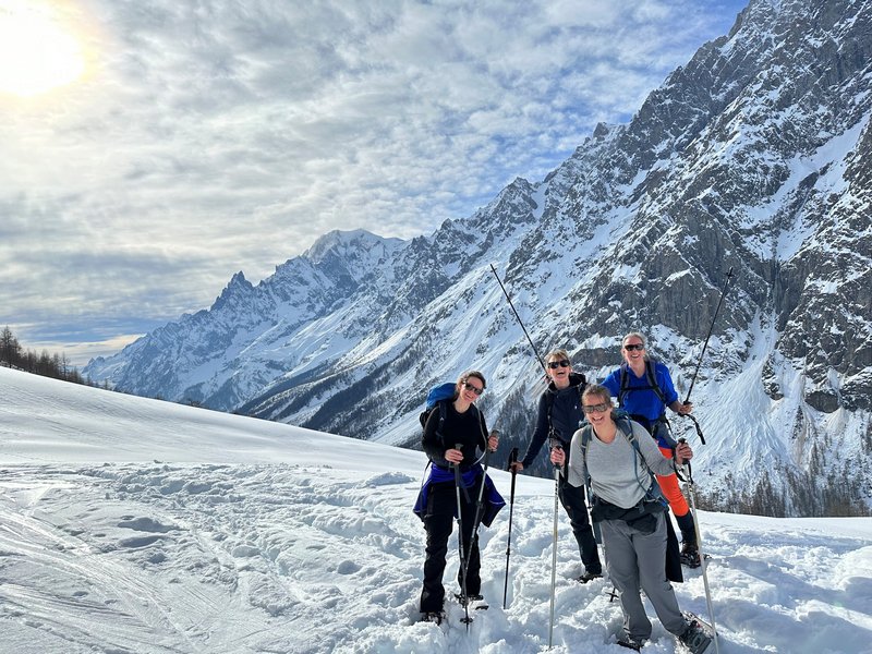 Snowshoe trip Mont Blanc